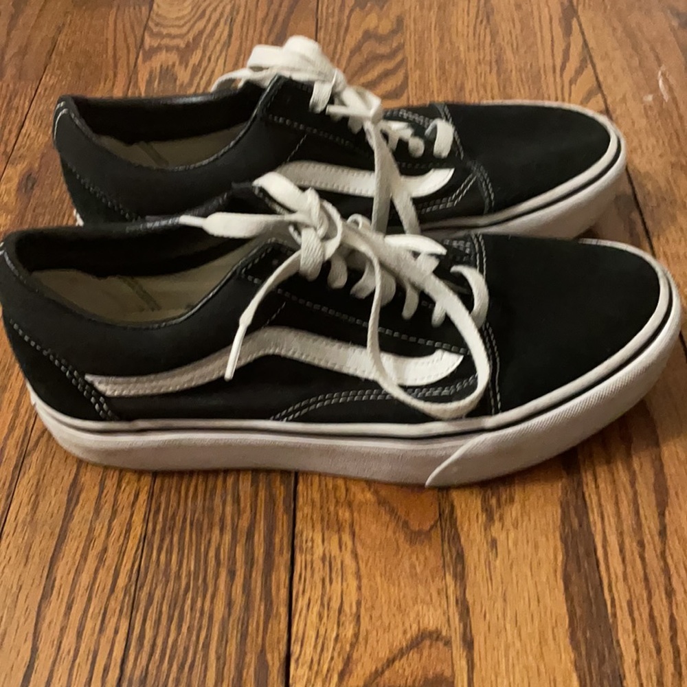 Vans - Picture 2 of 5